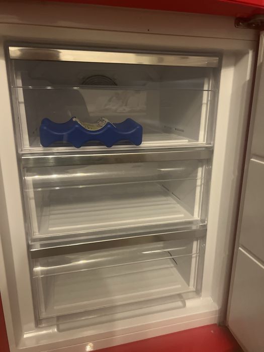 Frigurifico becken, estilo retro