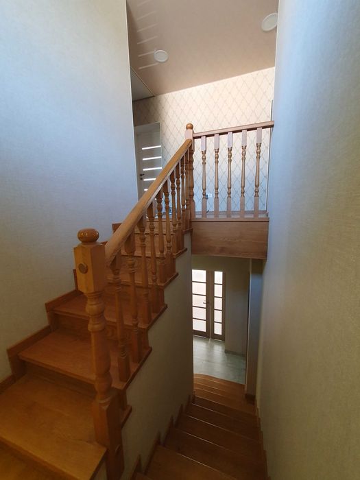 Продаж будинку з якісним ремонтом в центрі Бучі. Оформлення 2%