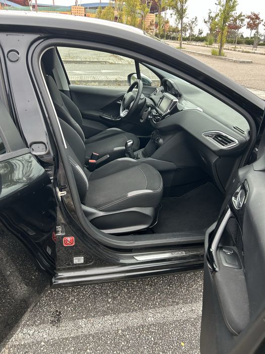 Peugeot 208 1.2 puretech style