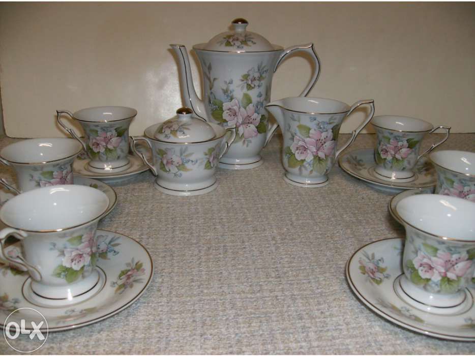 Coffee service. New.425472955778355202