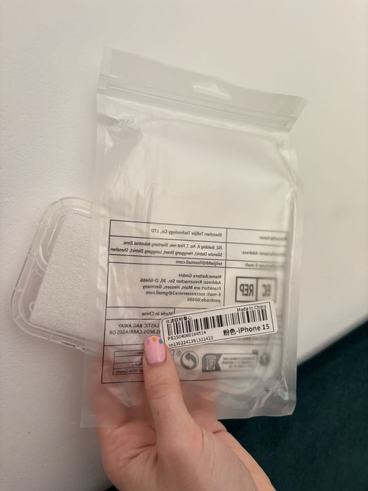 Etui do iphone 15 nowe serca