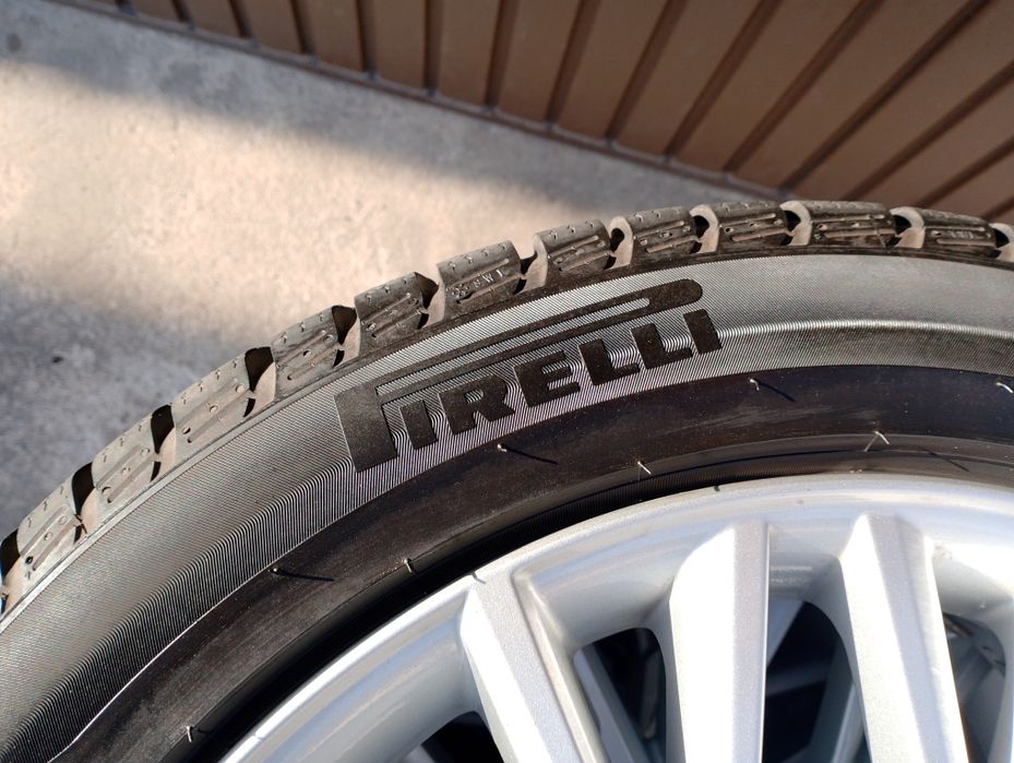 Koła Toyota orginalne  225/50R18