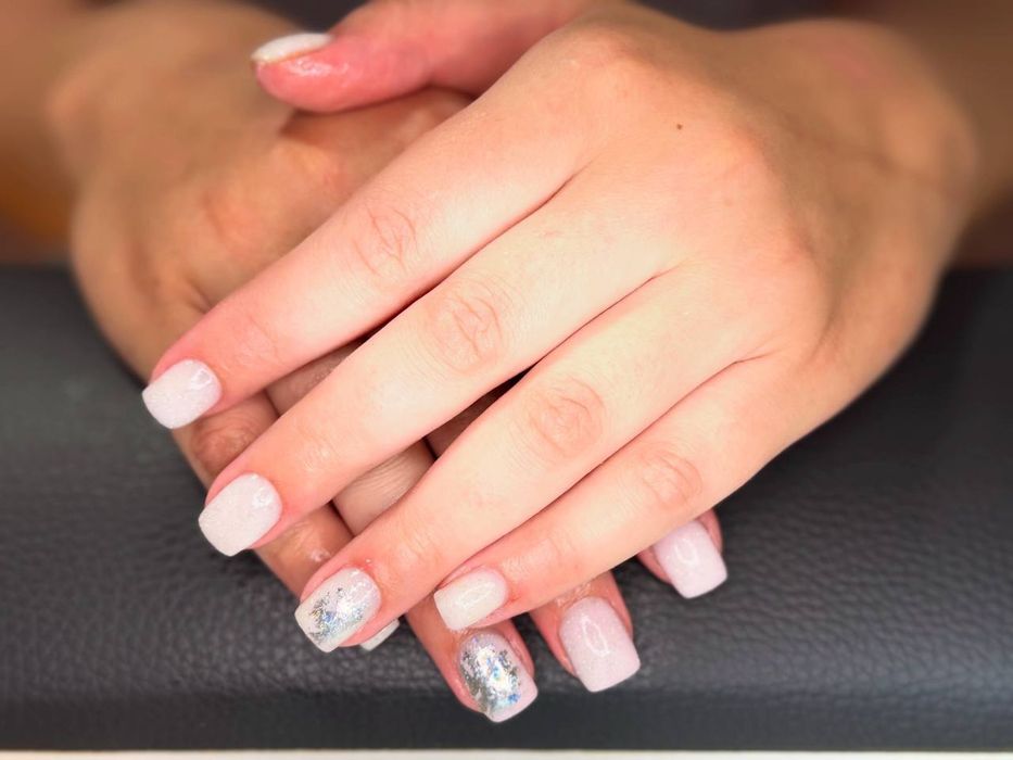 Маникюр гель лак