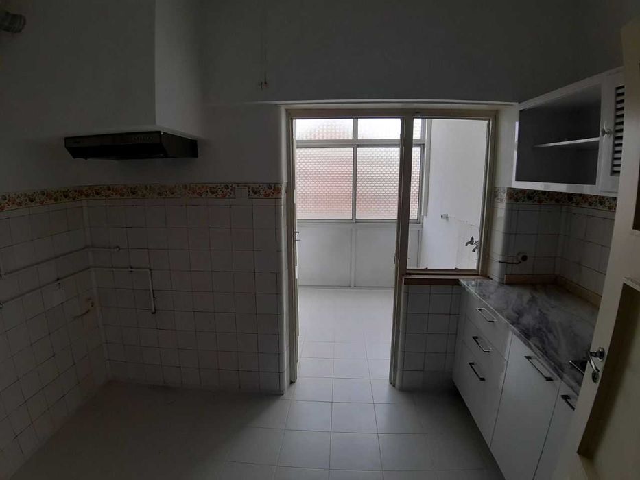 T3+1 no Bairro Norton de Matos boas áreas