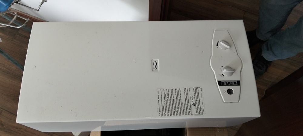 Esquentador Zeus (marca Branca da Bosch)