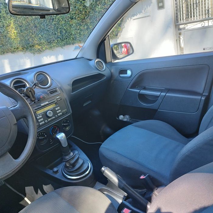 FORD FIESTA completo / 2007