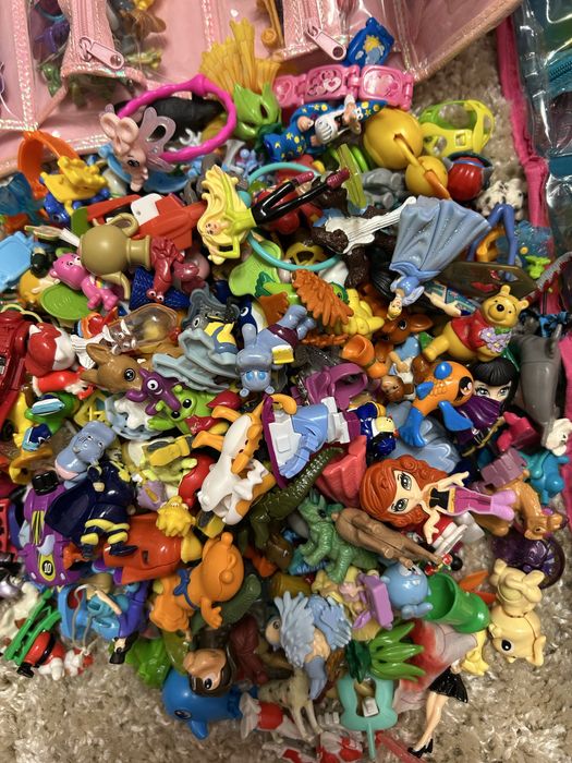 Лот 230 іграшок з кіндерів 4 грн/1 шт