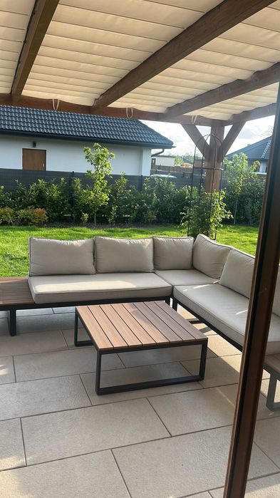 Roleta rzymska pozioma zadaszenie taras pergola na szynach