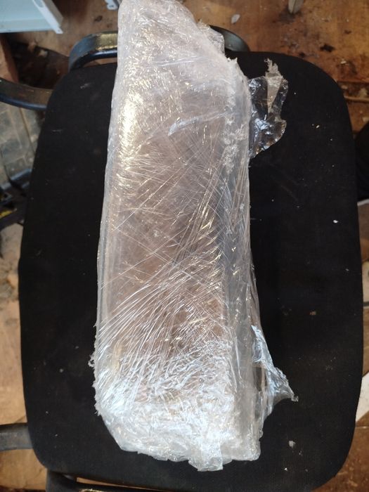 Стекло фар на несию н 100 під лінзи