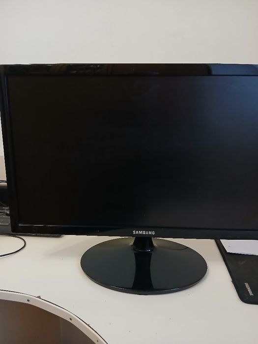 Комп'ютер ПК + монітор + переферія