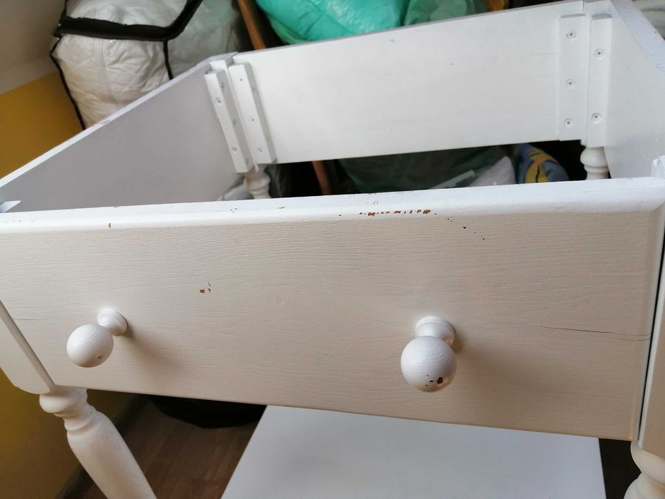 Konsola dębowa toczone nóżki łazienka pokój