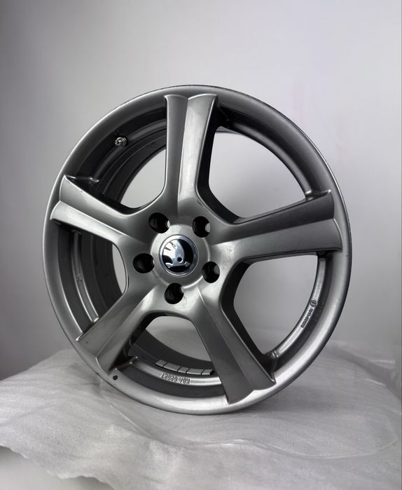 Диски R17 5.112 ET:44 Пасат, Гольф, Шкода а5 а7 суперб, Ауді