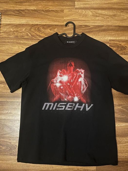 misbhv 2001 w Twojej okolicy? Sprawdź kategorię Moda