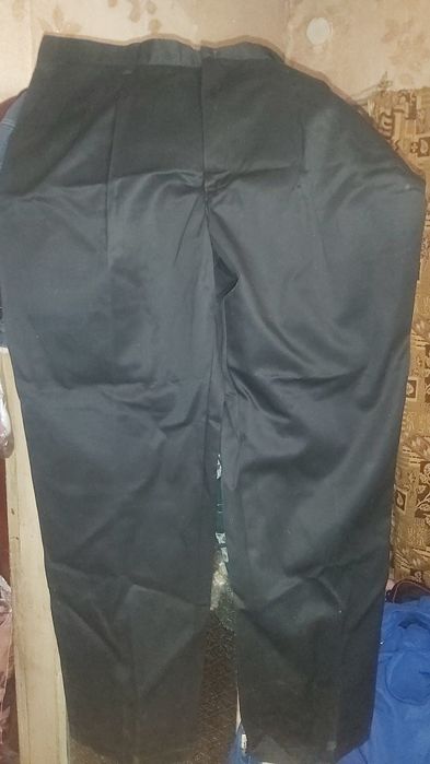 Брюки и  штани б/в і нові 50см талія
