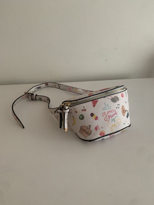 Bolsa cintura . Marca Parfois