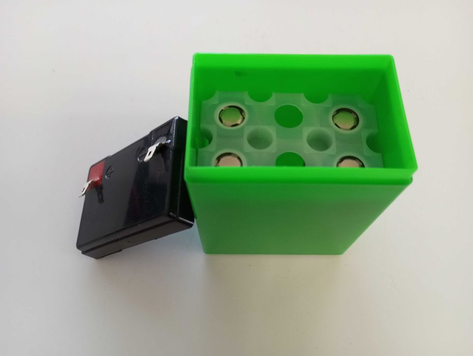 Корпус под 18650 на 6 батарей с холдерами в комплекте