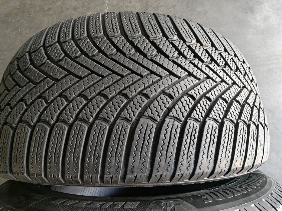 2шт Bridgestone Blizzak r21 275-45 зимові шини вживані 24року виробництва