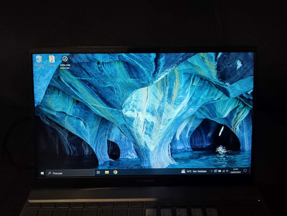 ASUS ZENBOOK 14 - Ryzen 5 5500U GeForce MX450 8/256gb bateria + de 8 H