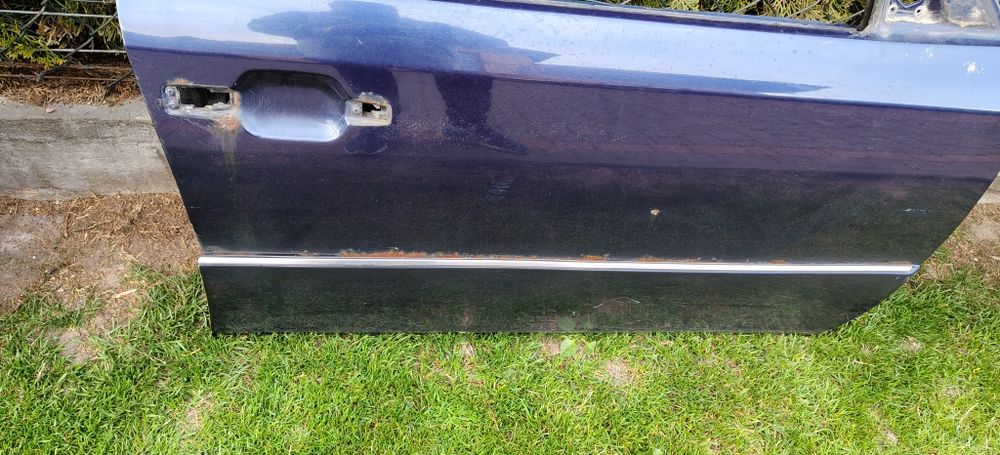 Komplet Drzwi 366 AZURITBLAU Mercedes Benz w124