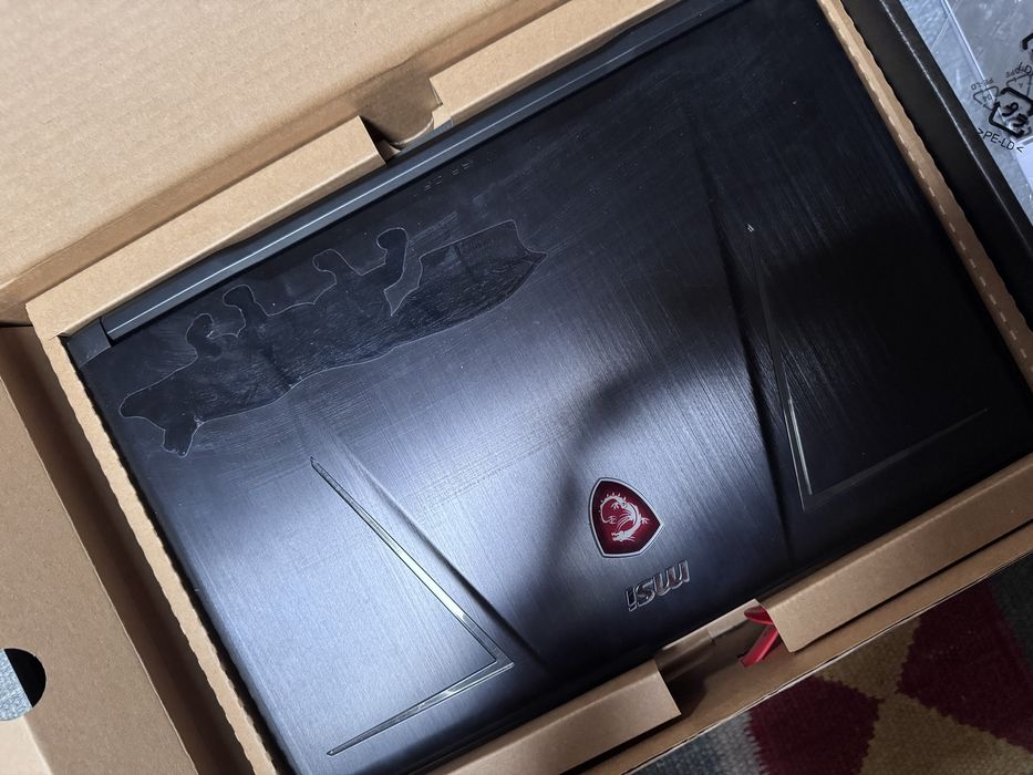 MSI GE73 Raider RGB 8RE