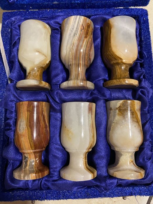 Набір 6 келихів із натурального каменю, онікс