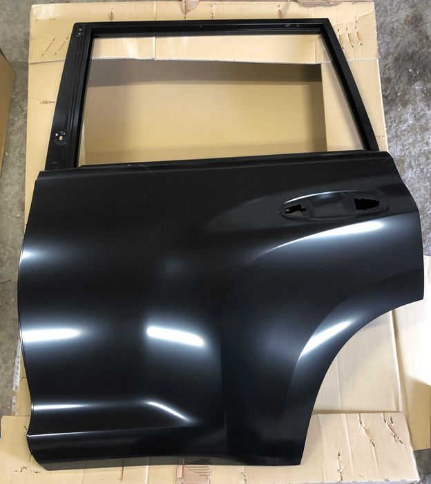 Двері задні ліві Toyota Land Cruiser Prado 150