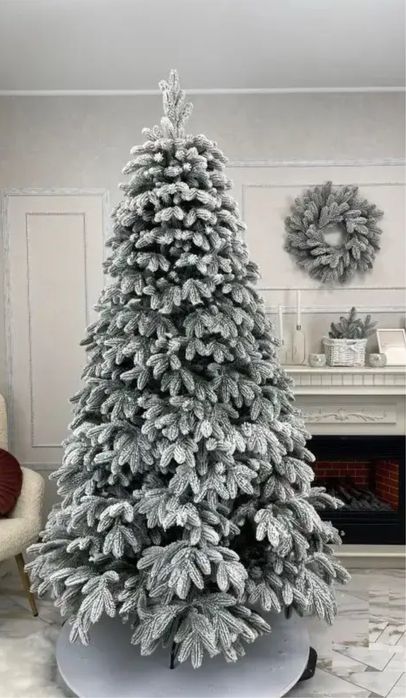 Ялинка КОВАЛІВСЬКА Лита Засніжена