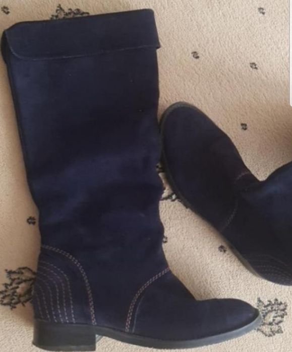 Продаю особисті  речі,чоботи великого розміру замша натуральна
