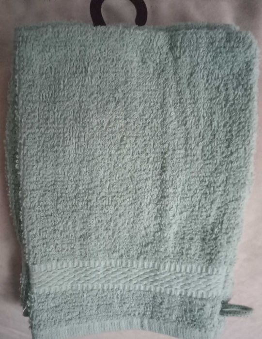 Komplet 2 rękawic kąpielowych.