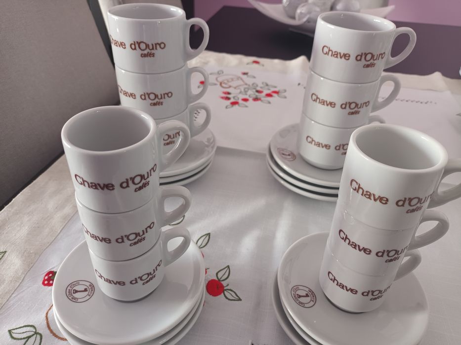 Chávenas de café ( Chave d'Ouro )