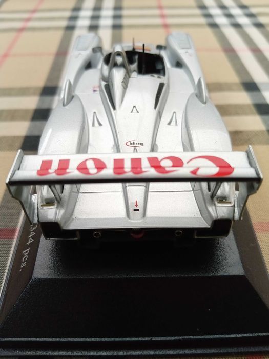 1/43 Audi R8 Infineon 12h Sebring 2003 - Biela/Werner/ Peter