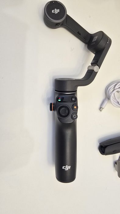 DJI Osmo Mobile 6
