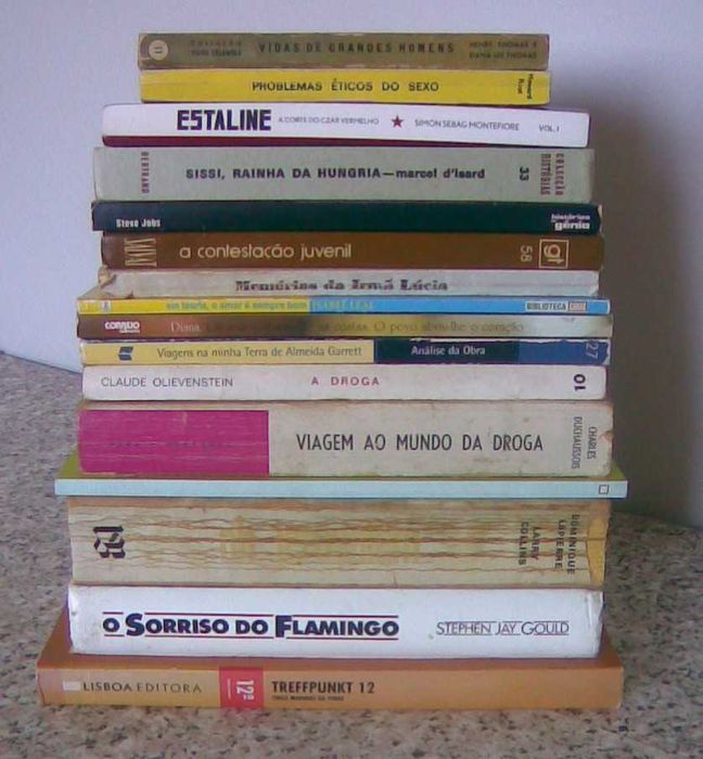 Lote com 70 livros - para desocupar - venda individual