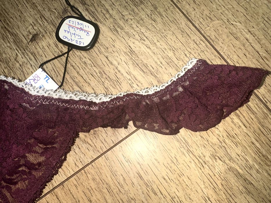 Stringi koronkowe nowe M-L