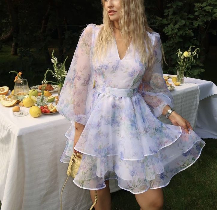 Неймовірна сукня QUEEN & Bе