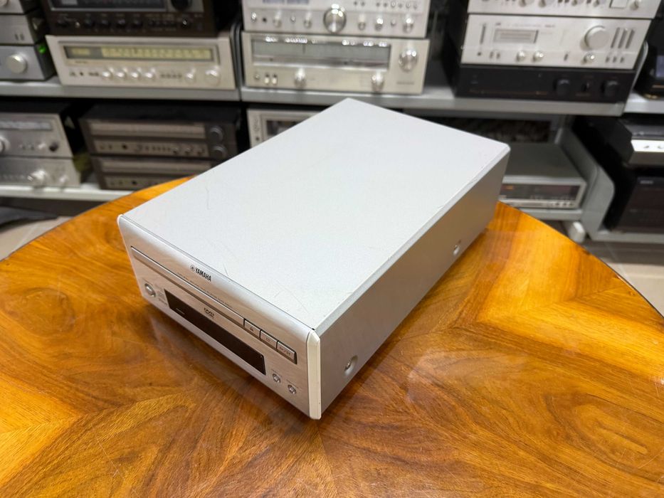 Odtwarzacz płyt CD/DVD Yamaha DVD-E810, Audio Room