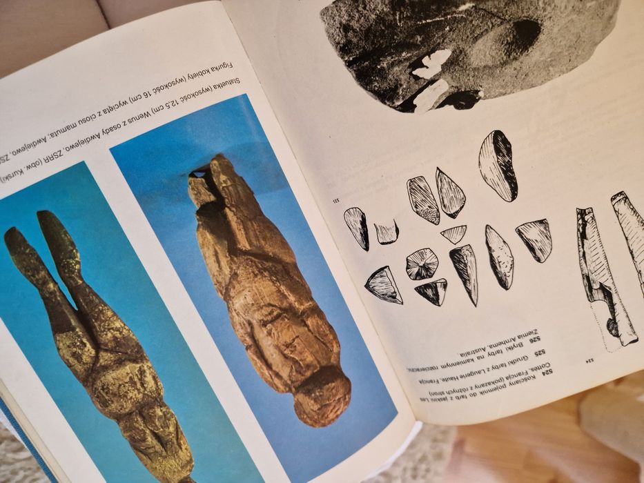 Atlas prahistorii człowieka - J. Jelinek