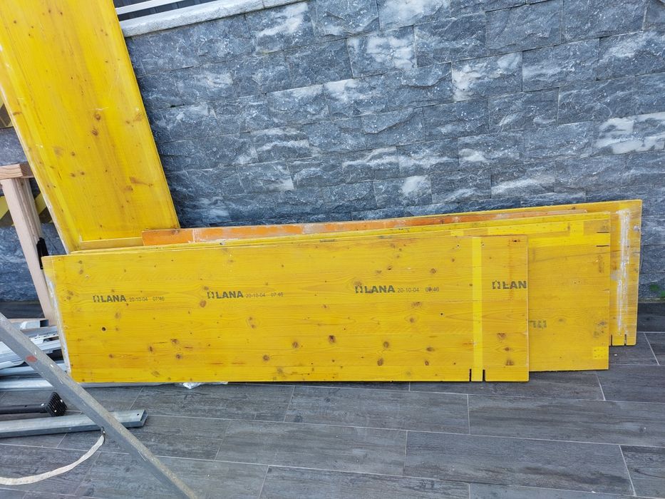 6 pranchas de madeira amarela