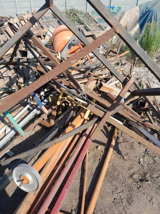 Здати металобрухт. Металолом. Сдать металл. Вывезти металлолом ДОРОГО