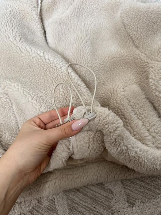 Primark S-L pudełkowa kurtka baranek miś oversize krótka biała bezowa