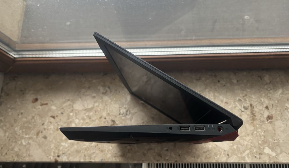 Ноутбук Acer Predator Helios 300 i7-8750H 1060 Ram 8gb M2 256gb 144Hz