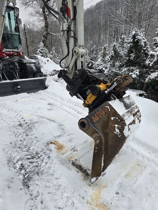 Koparka kołowa Takeuchi TB295W, engcon, rototilt, terex
