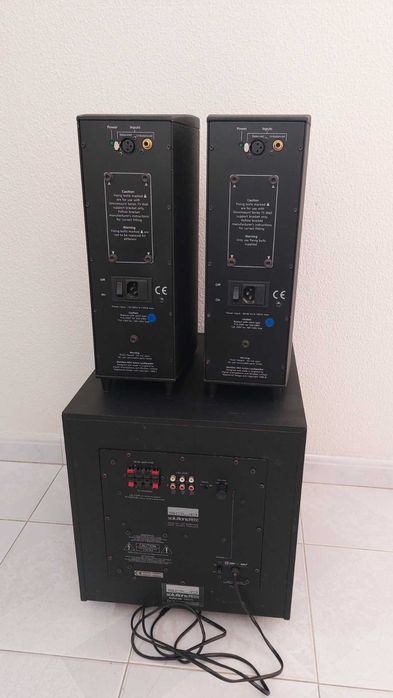 Meridian M33 e Solid B&W PB100