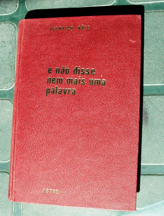 E não disse nem  mais uma palavra
