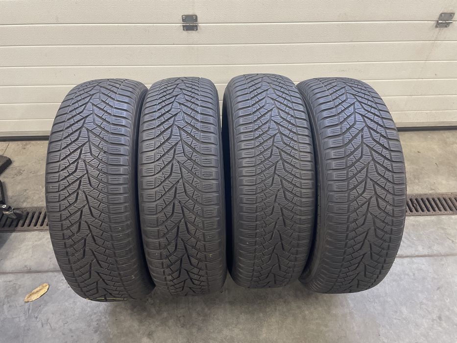 2x Opona Zimowa 245/70 R16 Yokohama BluEarth Winter V905