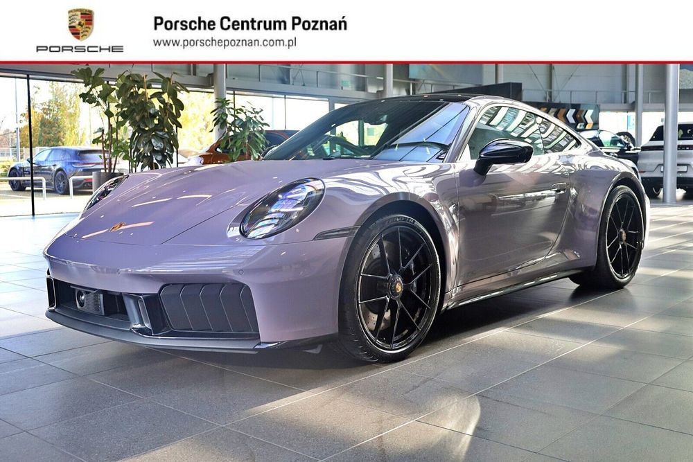 Porsche 911 Carrera 4 GTS 3.6 541 KM