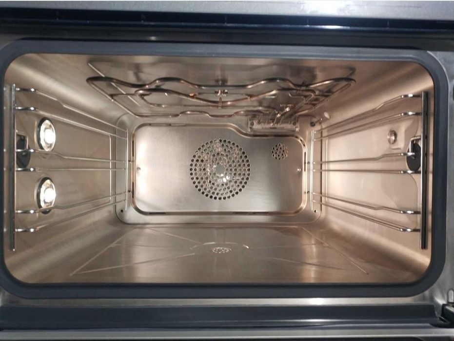 Духова шафа духовка пароварка пароконвектомат Miele DGC7840 DGC7845X