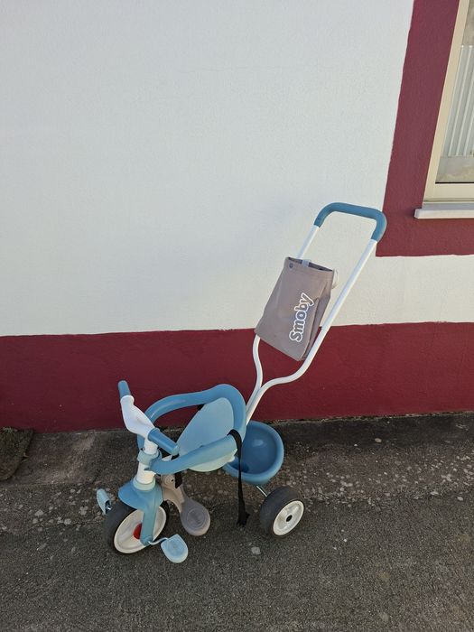 Triciclo smoby..