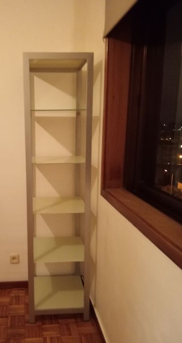 Estante de vidro baso