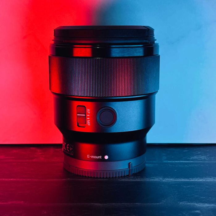 Sony FE 85mm f/1.8 - Ótimo Estado na Caixa Original